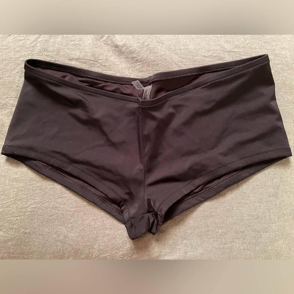 Victoria’s Secret boy short swim bottoms size M